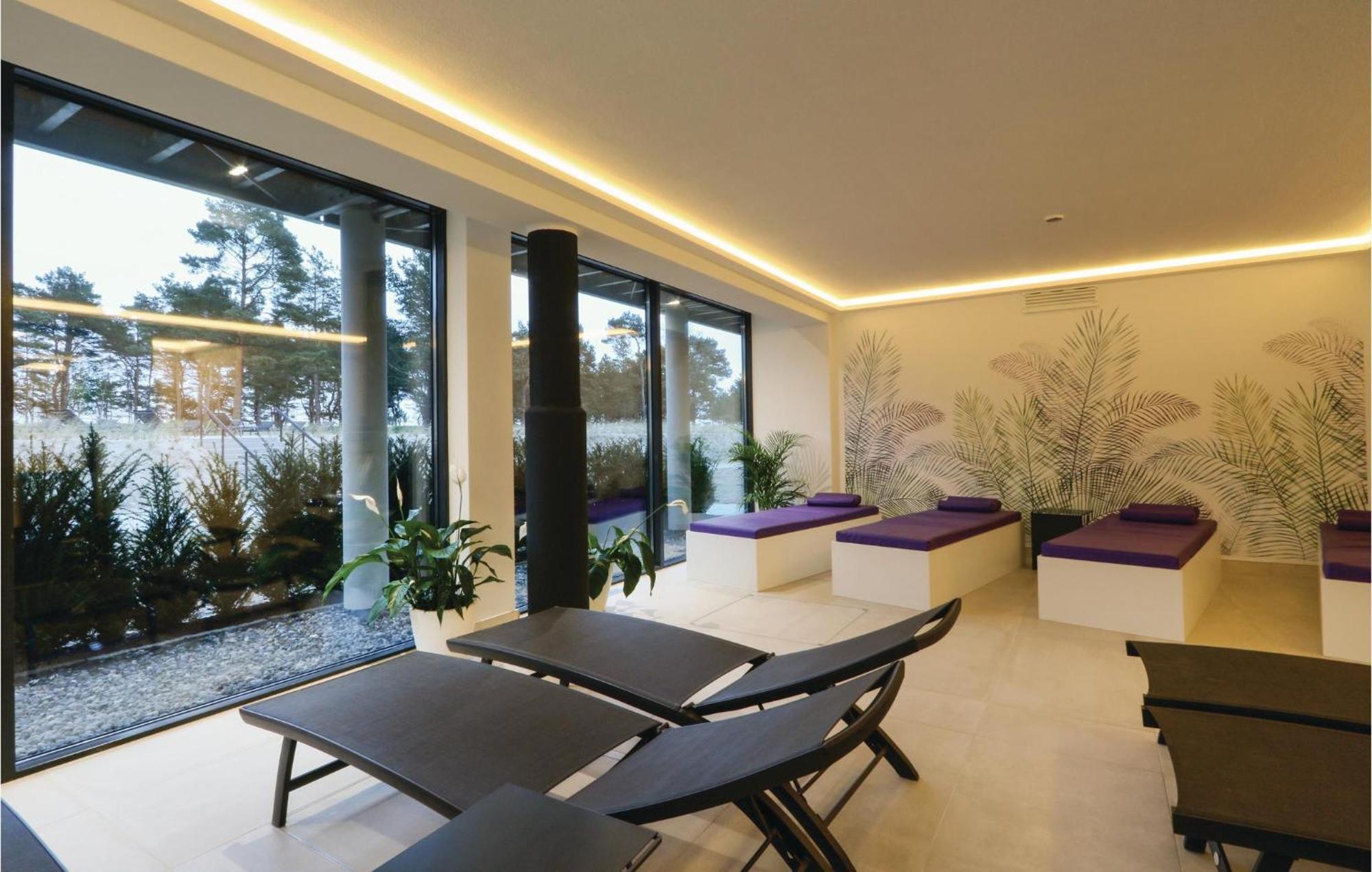 Sky Suite Eden Binz Exterior photo
